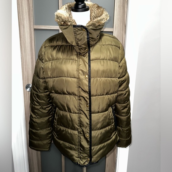 Old Navy Coat 🧥 - Picture 2 of 4